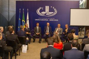 Il Brasile incoraggia gli investimenti