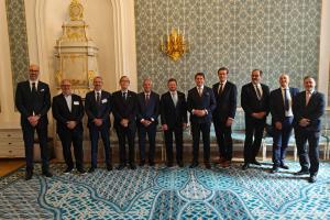 A Praga il forum Guidare l’innovazione: il presente e il futuro della mobilità