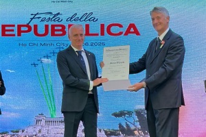 Michele D’Ercole (Camera di Commercio Italiana in Vietnam) insignito dell’Ordine al Merito della Repubblica Italiana