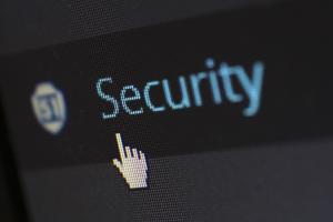 Il Governo UK lancia nuove misure di sicurezza per affrontare le crescenti minacce informatiche