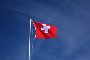 Economia svizzera: l'eccedenza di risparmio darà nuovo impulso ai consumi 
